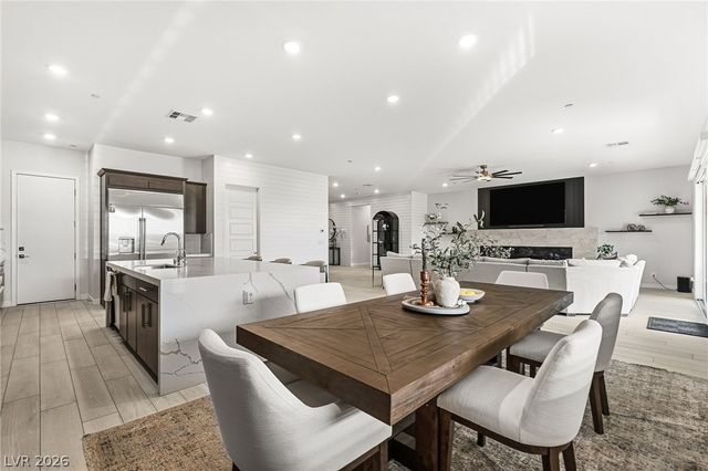 9525 West Fisher Avenue, Las Vegas, NV 89149