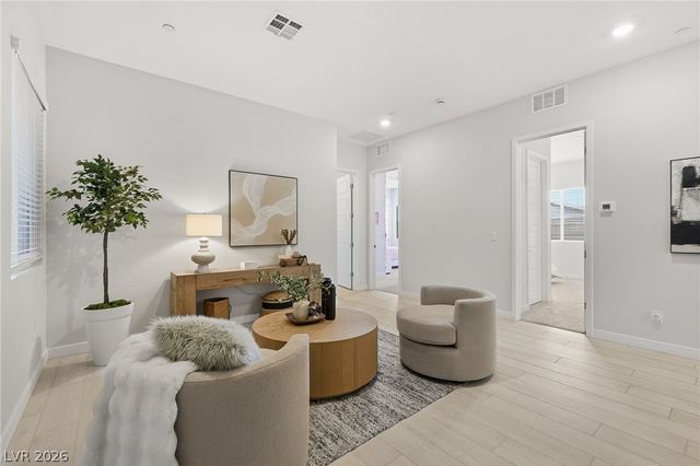 9525 West Fisher Avenue, Las Vegas, NV 89149