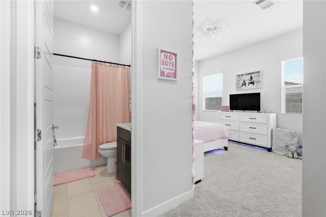 9525 West Fisher Avenue, Las Vegas, NV 89149