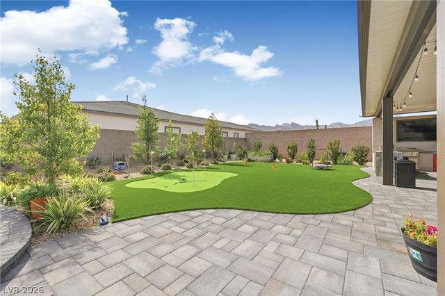 9525 West Fisher Avenue, Las Vegas, NV 89149