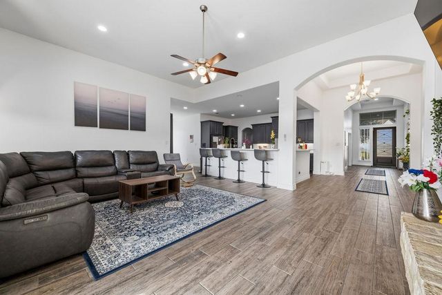 504 Montalcino LN, Georgetown, TX 78628