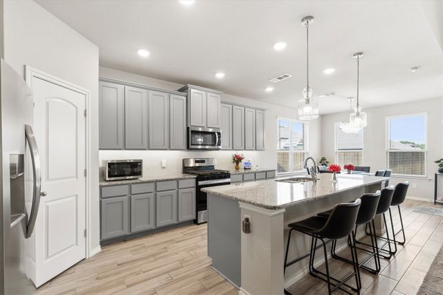 702 Matador Lane, Arlington, TX 76002
