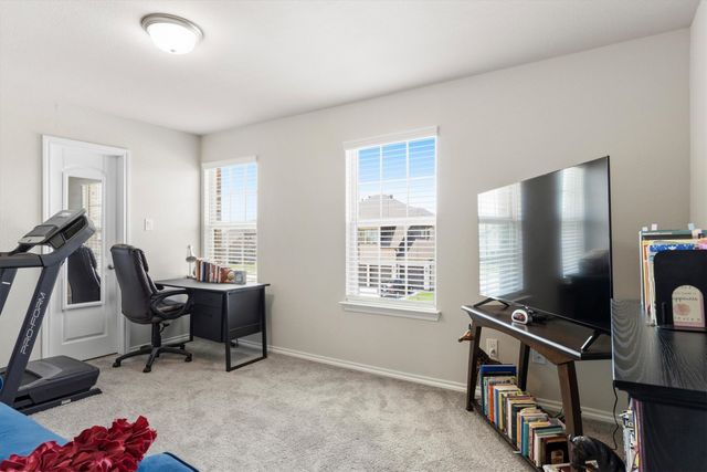702 Matador Lane, Arlington, TX 76002