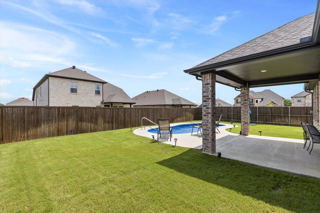 702 Matador Lane, Arlington, TX 76002