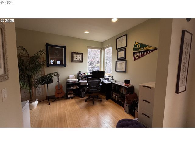 14 MOSIER CREEK Pl, Mosier, OR 97040