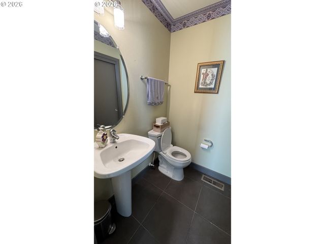 14 MOSIER CREEK Pl, Mosier, OR 97040