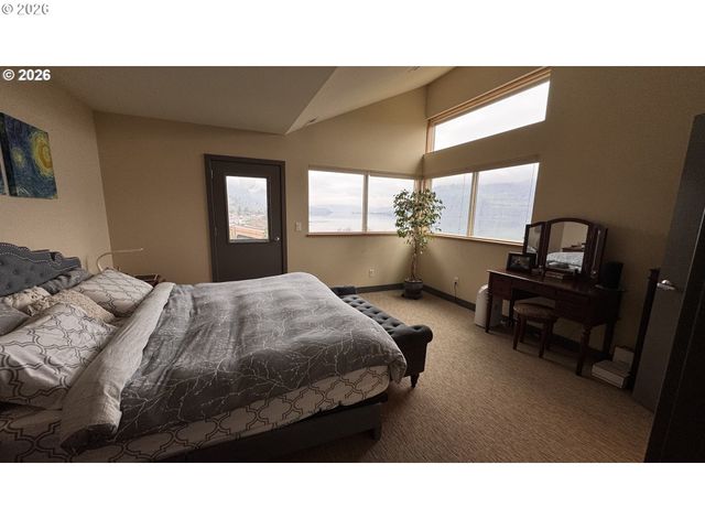 14 MOSIER CREEK Pl, Mosier, OR 97040