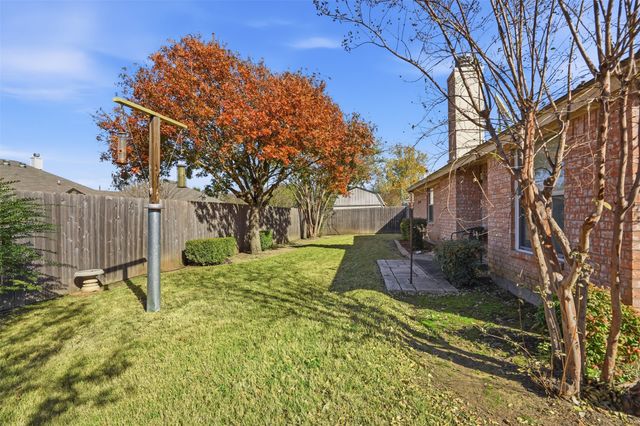 212 Preston Drive, Cleburne, TX 76033