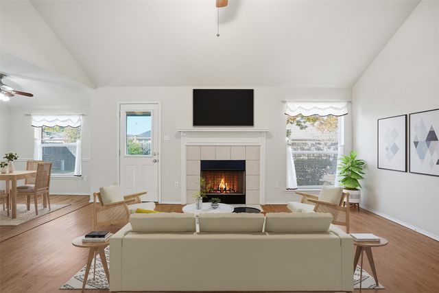 212 Preston Drive, Cleburne, TX 76033