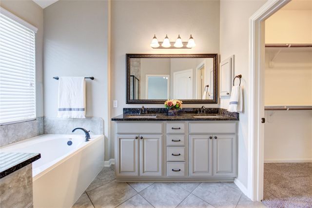 12130 La Strada Street, Richmond, TX 77406