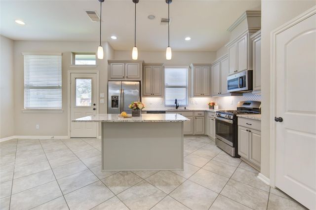 12130 La Strada Street, Richmond, TX 77406