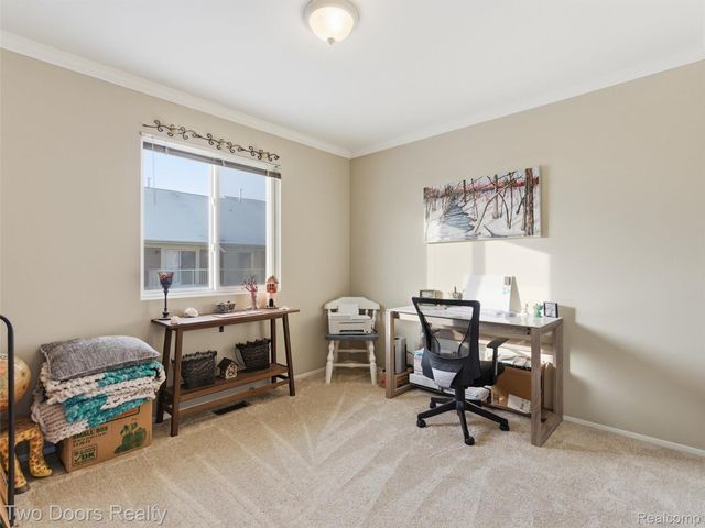 148 Saber Way, Lake Orion Village, MI 48362