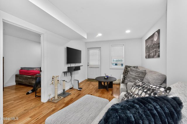 479 2nd Street, Troy, NY 12180