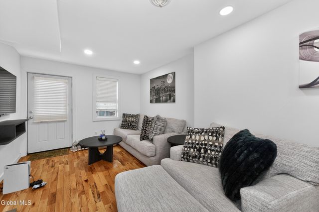 479 2nd Street, Troy, NY 12180