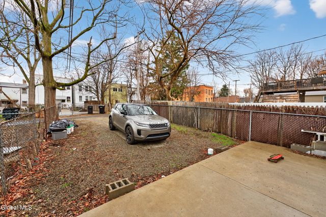 479 2nd Street, Troy, NY 12180