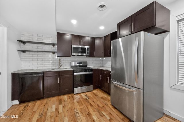 479 2nd Street, Troy, NY 12180