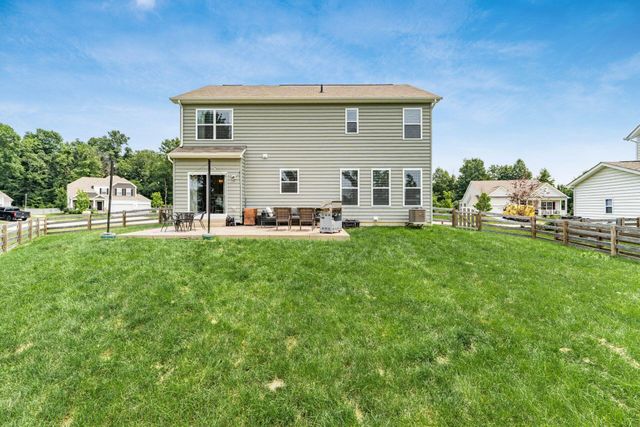 12617 Prairie View Drive NW, Pickerington, OH 43147