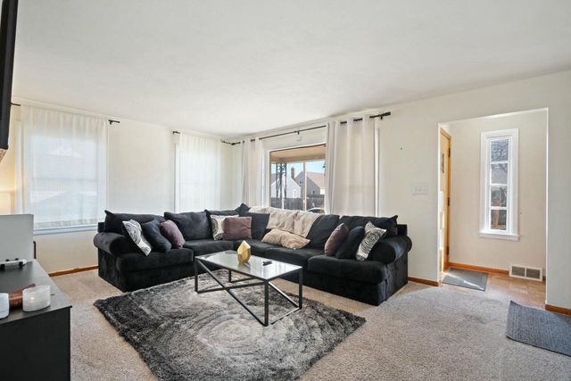 7514 32nd AVENUE, Kenosha, WI 53142