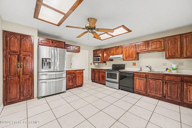 655 N Burnett Road, Cocoa, FL 32926
