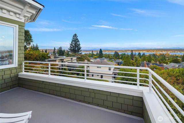 6816 51st Avenue NE, Seattle, WA 98115