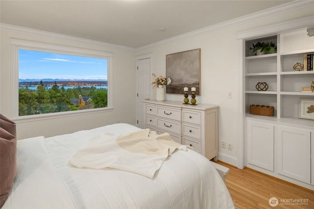 6816 51st Avenue NE, Seattle, WA 98115
