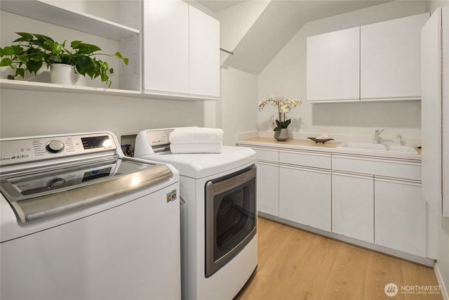 6816 51st Avenue NE, Seattle, WA 98115