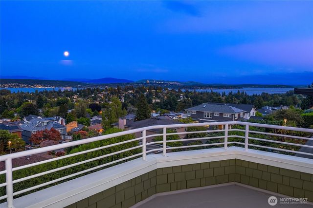 6816 51st Avenue NE, Seattle, WA 98115