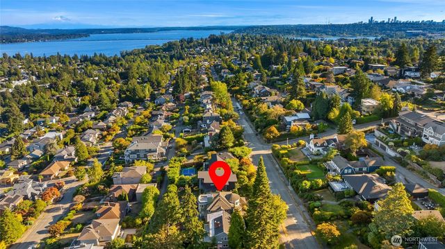 6816 51st Avenue NE, Seattle, WA 98115