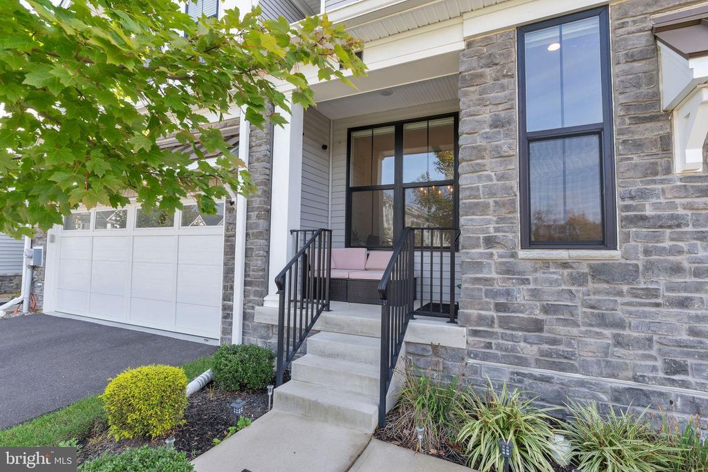 29 BEACHWOOD DR, MONROE TOWNSHIP, NJ 08831 — photo 4
