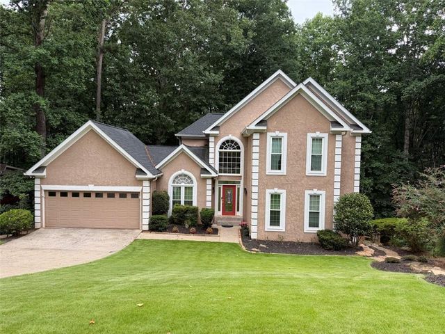 3905 N Seminole Way, Woodstock, GA 30189