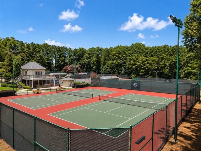 3905 N Seminole Way, Woodstock, GA 30189