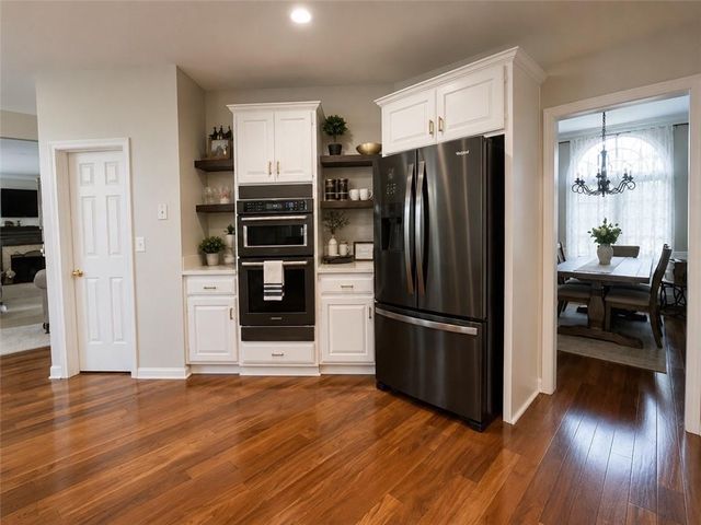 3905 N Seminole Way, Woodstock, GA 30189