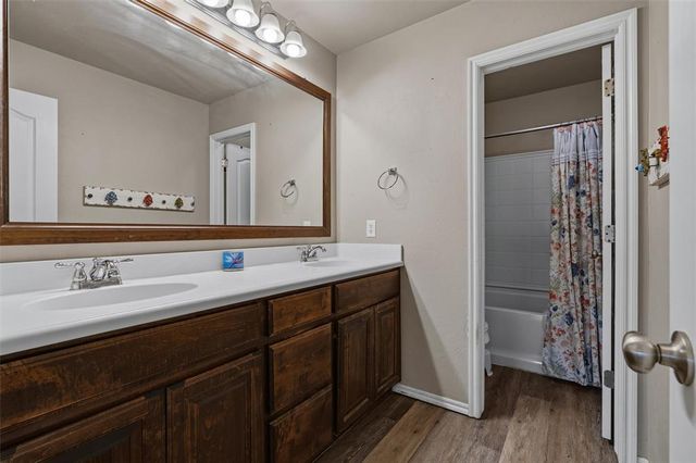 2420 SW 139th Street, Oklahoma City, OK 73170
