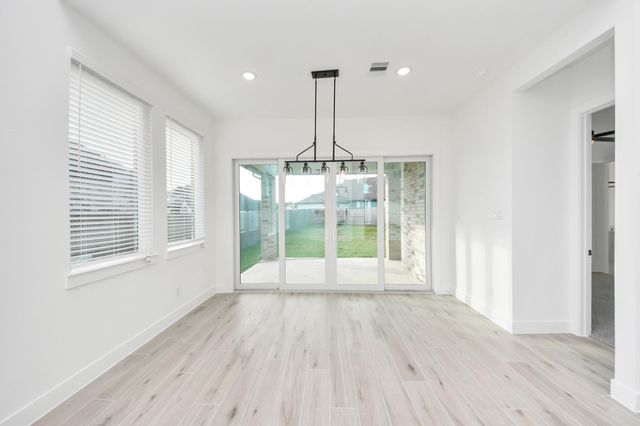 9519 Chateau Hill Drive, Manvel, TX 77578