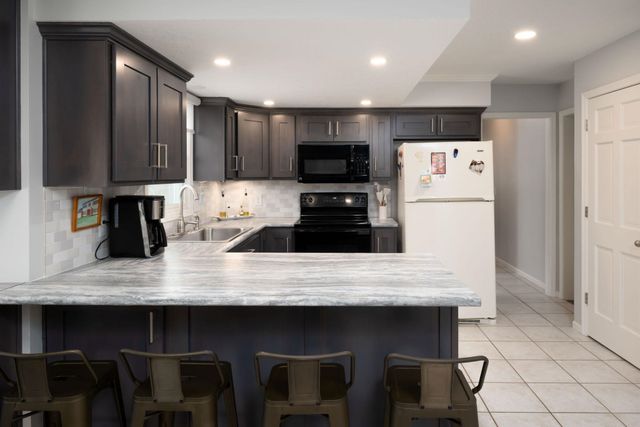 5424 Albany Court, Fort Wayne, IN 46835