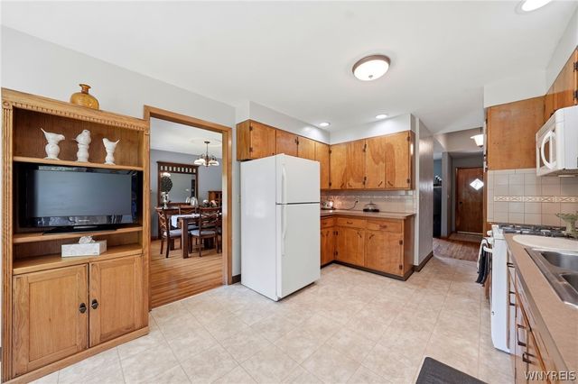 45 South Harvest Street, Amherst, NY 14221