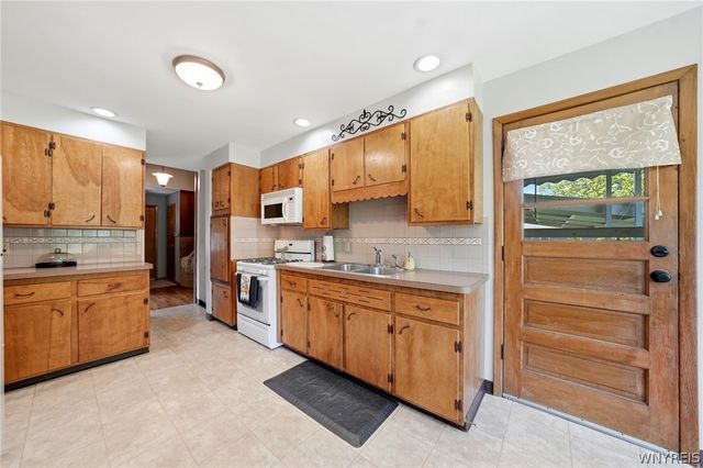 45 South Harvest Street, Amherst, NY 14221