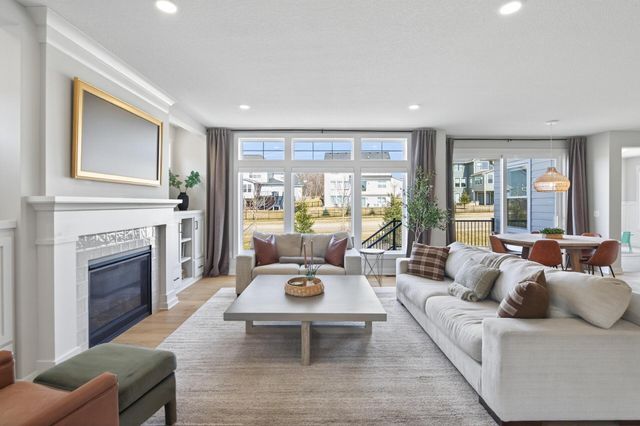 16512 63rd Place N, Maple Grove, MN 55311