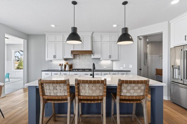 16512 63rd Place N, Maple Grove, MN 55311