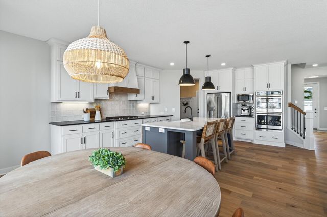 16512 63rd Place N, Maple Grove, MN 55311