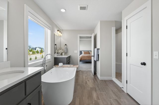 16512 63rd Place N, Maple Grove, MN 55311