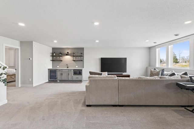 16512 63rd Place N, Maple Grove, MN 55311