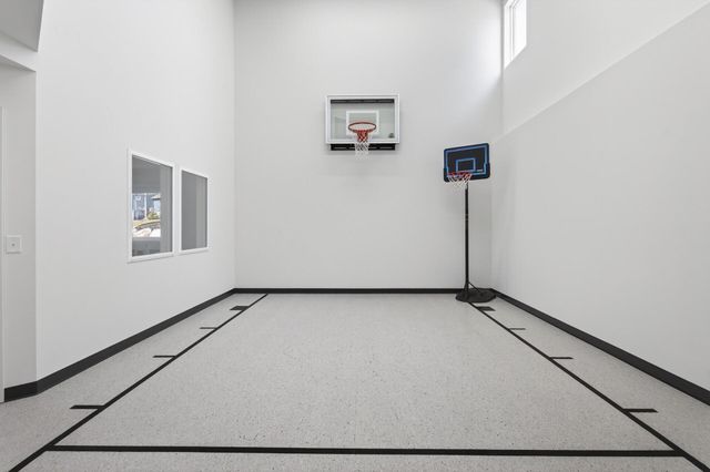 16512 63rd Place N, Maple Grove, MN 55311