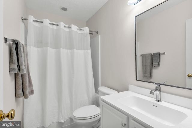 39 RIVER RIDGE LN, Fredericksburg, VA 22406