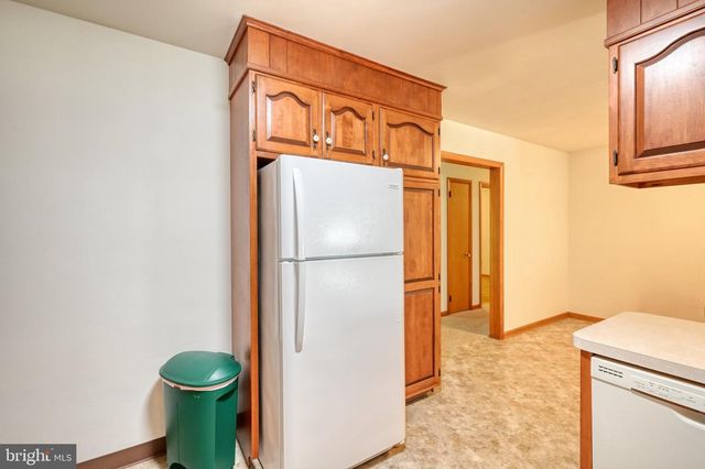 1315 FONDERWHITE RD, Lebanon, PA 17042
