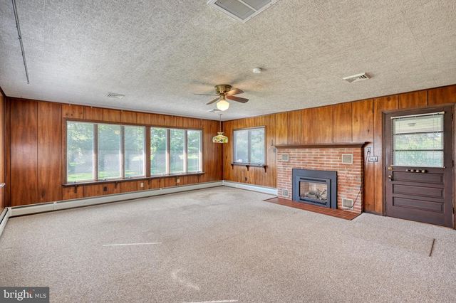 1315 FONDERWHITE RD, Lebanon, PA 17042