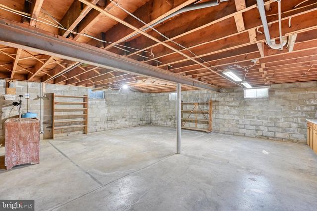 1315 FONDERWHITE RD, Lebanon, PA 17042