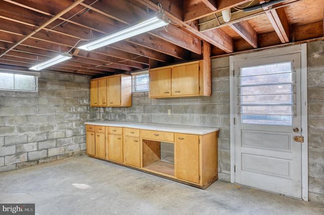 1315 FONDERWHITE RD, Lebanon, PA 17042