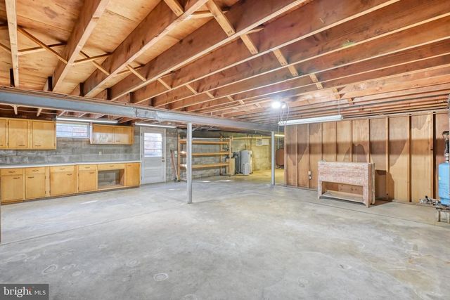 1315 FONDERWHITE RD, Lebanon, PA 17042