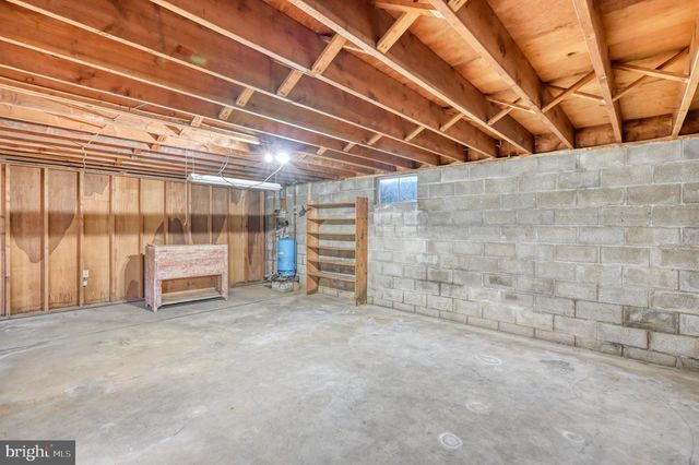 1315 FONDERWHITE RD, Lebanon, PA 17042
